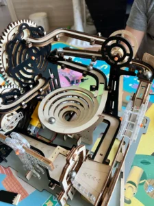 Comprar Rompecabezas de construcción circuito con canicas con batería